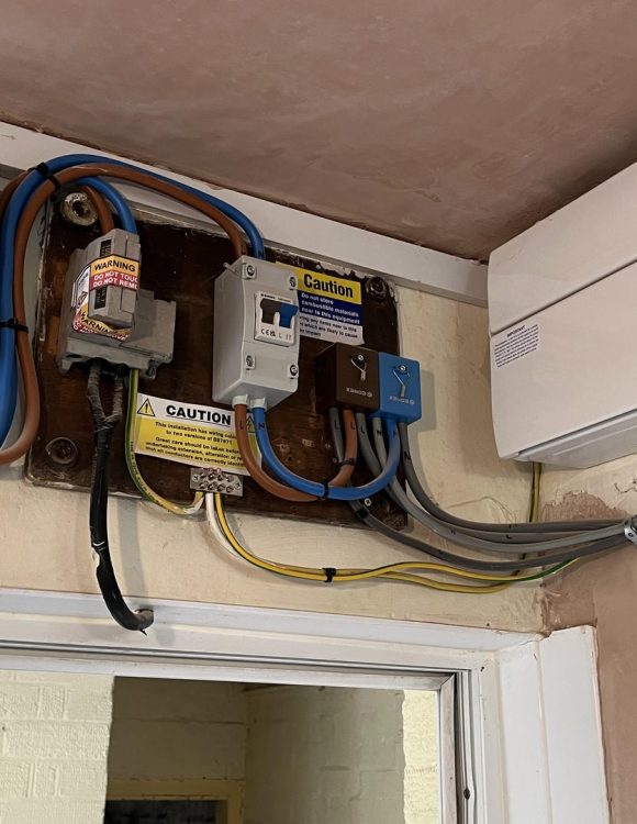 24/7 Emergency Electrician in Stanmore